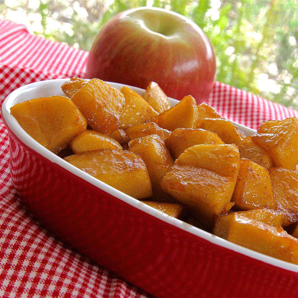 Recipe Skillet Apples with Cinnamon 1124805-ca226adf276146879795b45e07142e6d
