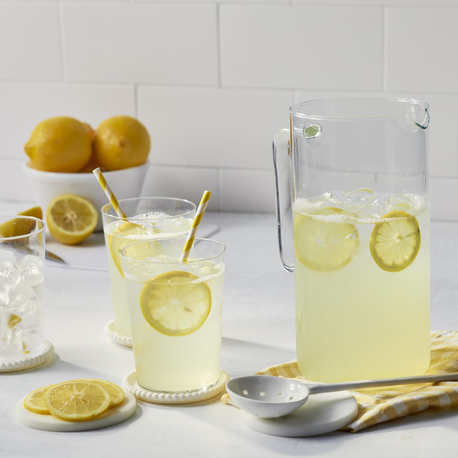 Recipe Old-Fashioned Lemonade 20487-old-fashioned-lemonade-ddmfs-1x1-1-86f64ae40f3949ca855c283c519c9b38