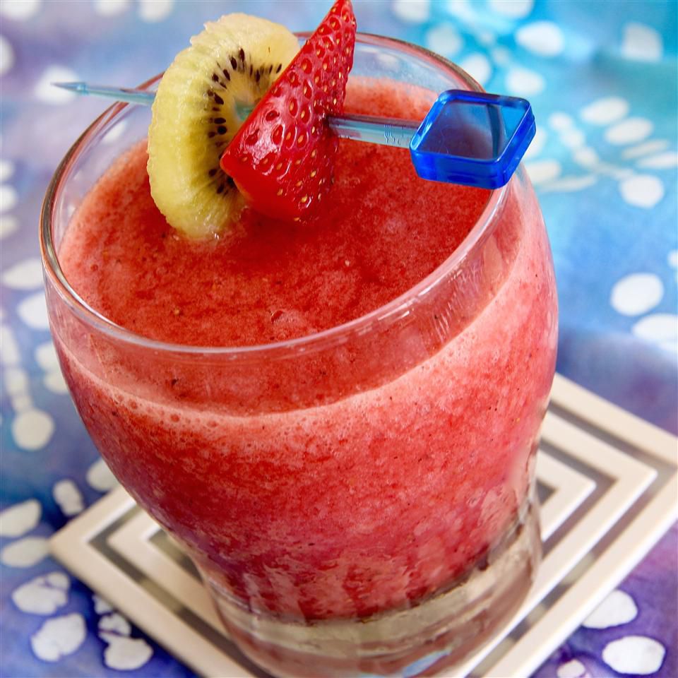 Recipe Strawberry-Kiwi Slush 2266989-fa173eb6084e454d8dfc157fe55a4a72