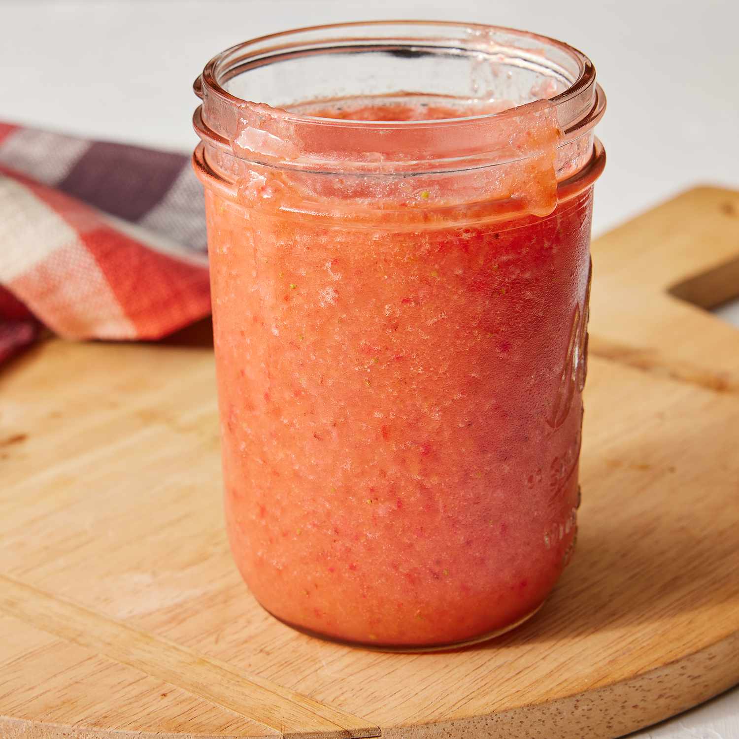 Recipe Basic Fruit Smoothie 23553-basic-fruit-smoothie-ddmfs-1x1-0709-0a157232688a4468be54e8278d9b633f