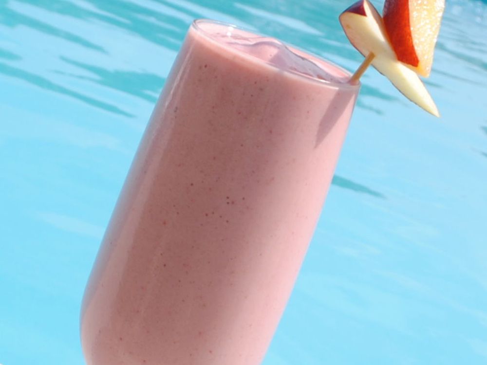 Recipe Bananerberry Smoothie 433563-bananerberry-smoothie-Pam-Ziegler-Lutz-4x3-1-5ee163f5d3fa4b30ab66f2616f50f9bf