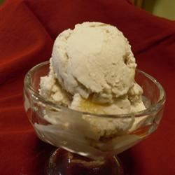 Recipe Creamy Pomegranate Ice Cream 672087-942d677c8f2f46b6a4f7a4d382ab50aa
