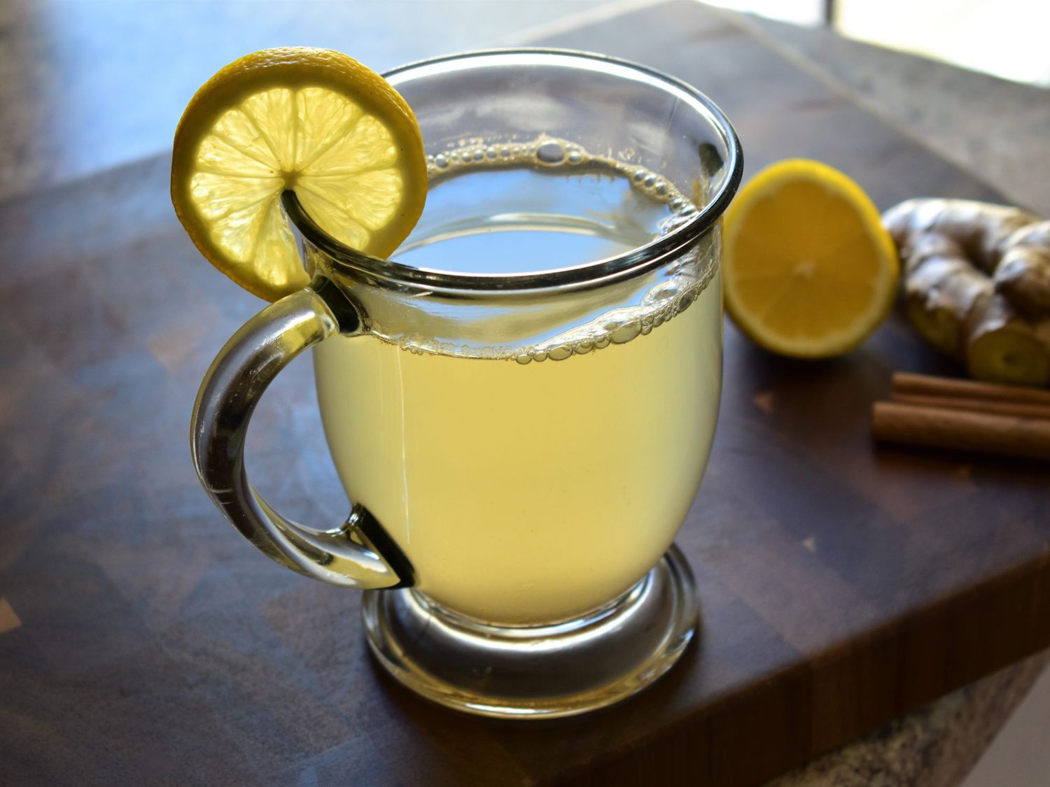 8078652_Warm-Lemon-Honey-and-Ginger-Soother-4x3-1-2000-0ce26db9c36a41b1923185db4cb2cc82